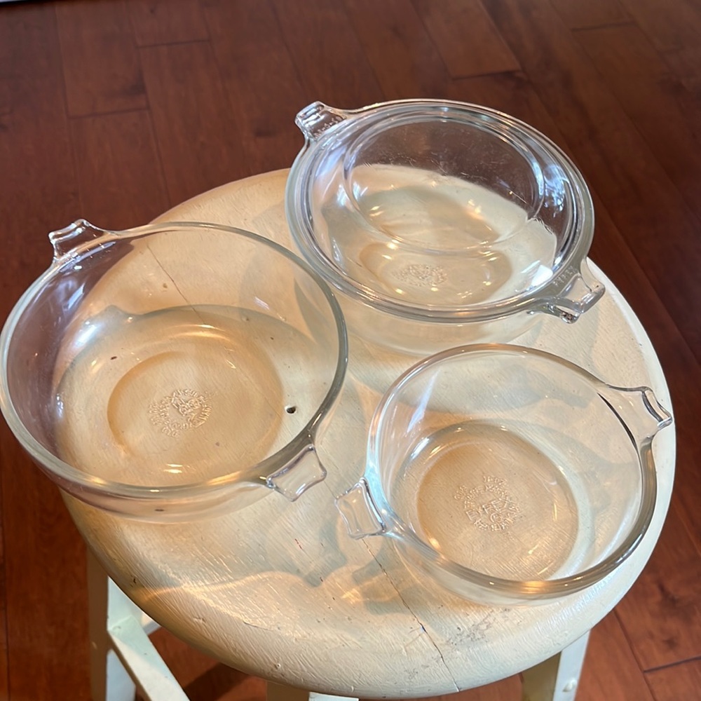 Vintage Pyrex Pieces 4 Pieces Sold as Set only